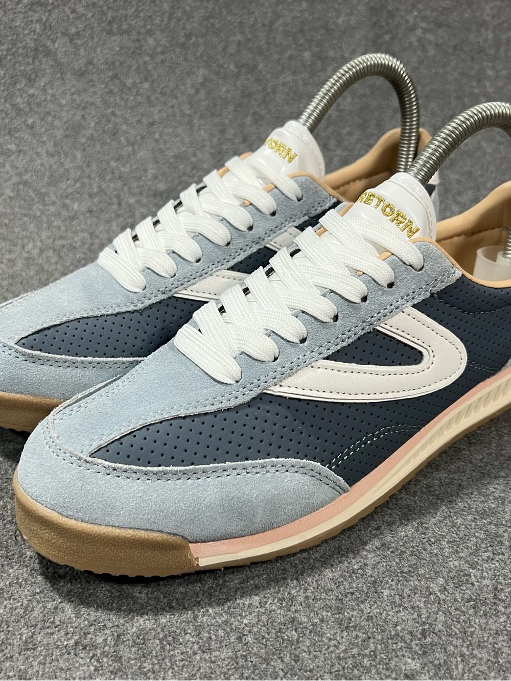 Tretorn Women's Rawlins Elite Retro Style Suede Sneakers Blue Size 7.5